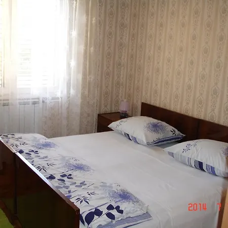 Dezelic Cres