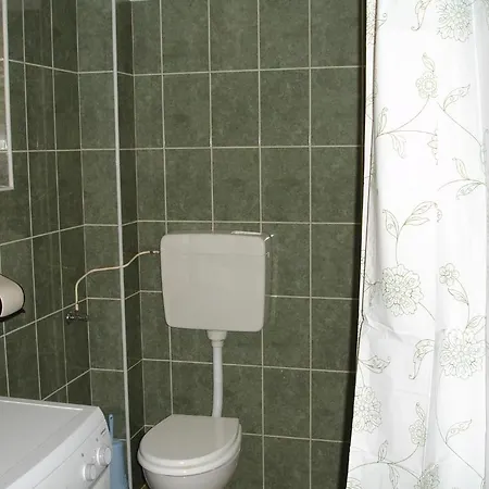 Apartment Dezelic Cres