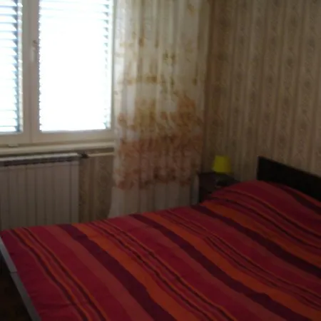 Apartment Dezelic Cres