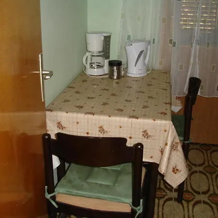 Deželić * Cres